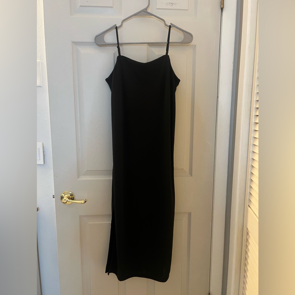 H&M long drees.